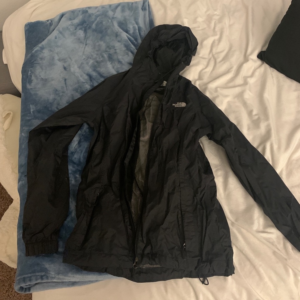North face wind breaker